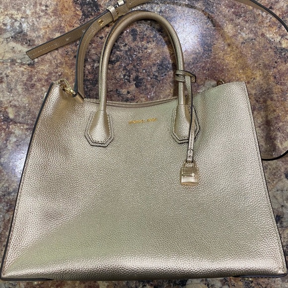 Purse - Picture 5 of 6